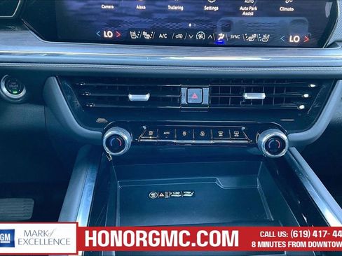 Used 2025 Chevrolet Tahoe Premier image 15