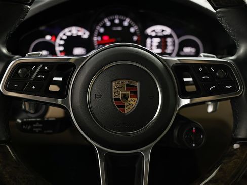 Certified 2023 Porsche Cayenne Coupe AWD/4WD image 30