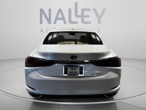 Used 2022 Lexus ES 350 w/ Premium Package FWD image 4