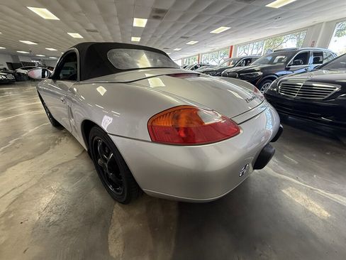 Used 1999 Porsche Boxster RWD image 4