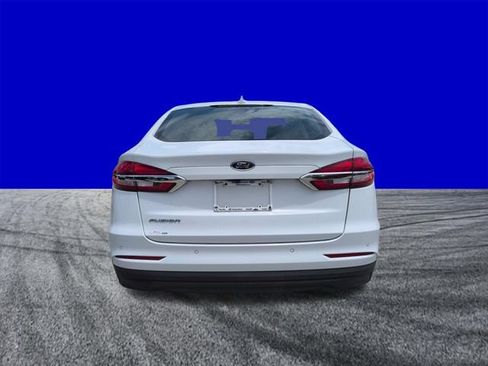 Used 2020 Ford Fusion SE FWD image 5
