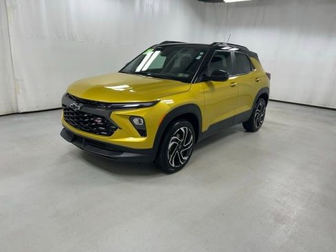 Used 2024 Chevrolet TrailBlazer RS w/ Convenience Package image 2
