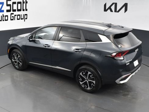 Certified 2025 Kia Sportage EX AWD/4WD image 11