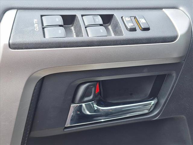 Used 2015 Toyota 4Runner Limited AWD/4WD image 14