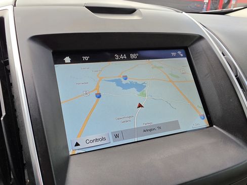 Used 2016 Ford Edge Titanium w/ Technology Package image 38