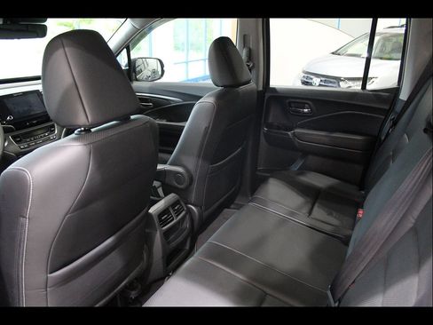 Certified 2023 Honda Ridgeline RTL image 16