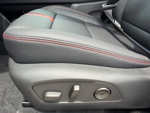 New 2026 Chevrolet Traverse RS AWD/4WD image 14