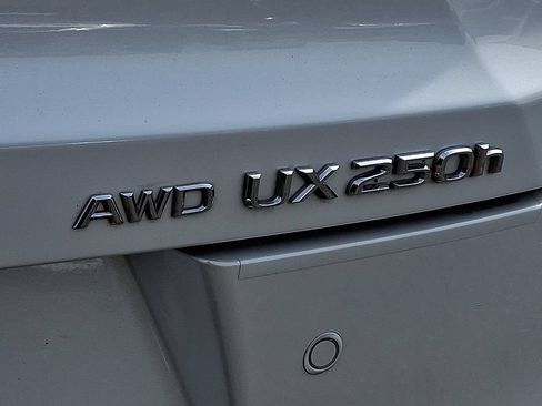 Used 2024 Lexus UX 250h AWD w/ Premium Package image 30