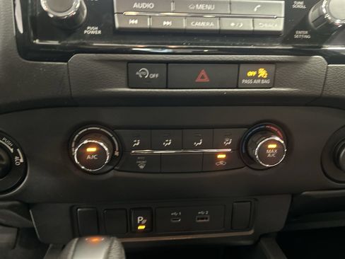 Certified 2024 Nissan Frontier SV w/ Technology Package AWD/4WD image 18