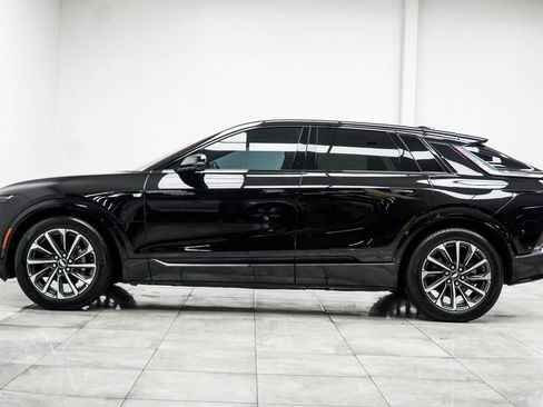 Used 2025 Cadillac Lyriq Sport w/ LPO, Floor Liner Package AWD/4WD image 11