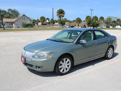 Used 2008 Lincoln MKZ FWD image 3
