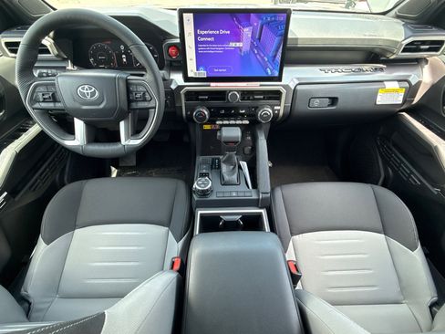 New 2026 Toyota Tacoma TRD Off-Road AWD/4WD image 17