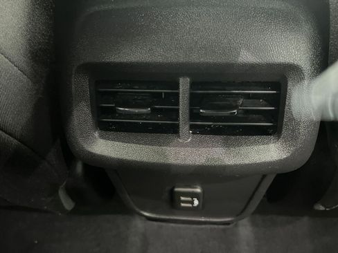 Used 2024 GMC Terrain SLE image 22