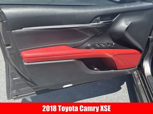 Used 2018 Toyota Camry XSE FWD image 4