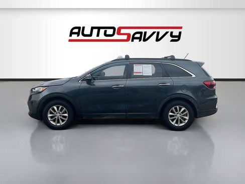 Used 2019 Kia Sorento S FWD image 4