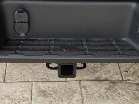 New 2026 Nissan Frontier SV w/ SV Convenience Package AWD/4WD image 9