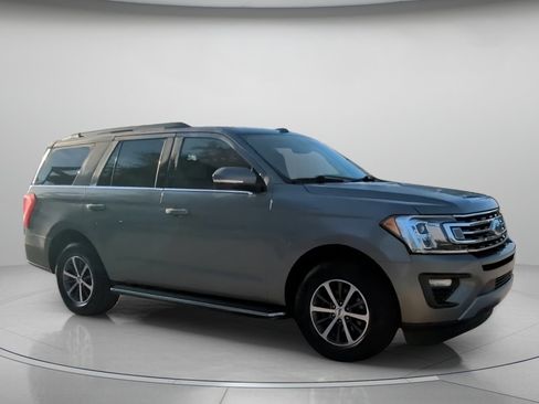 Certified 2019 Ford Expedition XLT w/ Equipment Group 202A RWD image 35