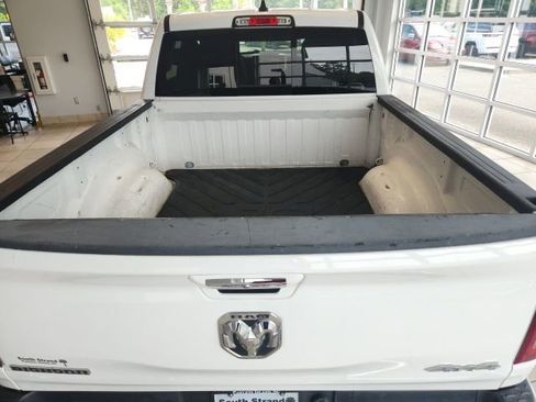 Used 2019 RAM 1500 Big Horn AWD/4WD image 32