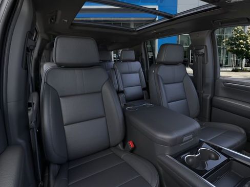 New 2026 Chevrolet Suburban RST w/ Comfort Package AWD/4WD image 16