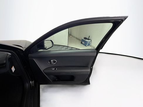 Used 2024 Hyundai Ioniq 5 SEL RWD image 32