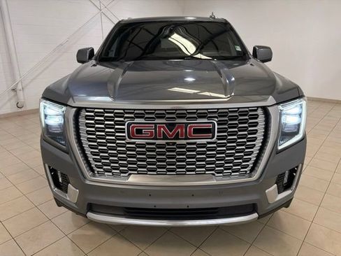 Used 2022 GMC Yukon Denali AWD/4WD image 9