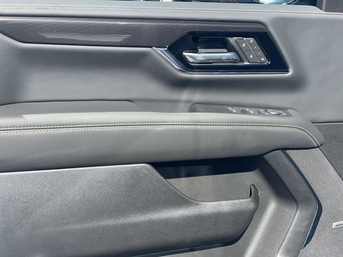 New 2026 GMC Yukon XL Elevation w/ Elevation Premium Package image 19