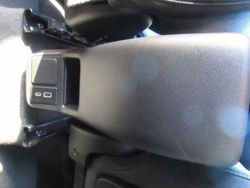 Used 2024 Buick Encore GX Sport Touring w/ Comfort Package image 25