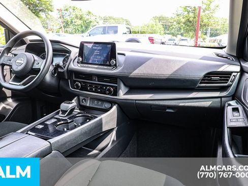 Used 2024 Nissan Rogue S FWD image 30