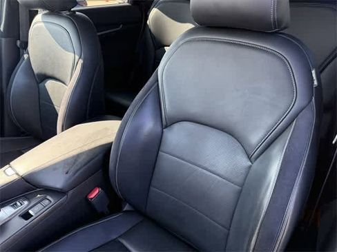 Used 2023 INFINITI QX50 Sport image 12