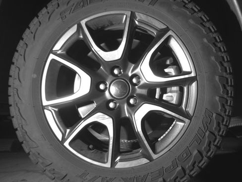 Used 2025 Jeep Compass Trailhawk image 13