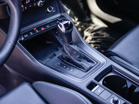 Certified 2024 Audi Q3 2.0T Premium image 20