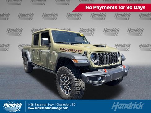 Used 2025 Jeep Gladiator Mojave w/ Convenience Group AWD/4WD image 1