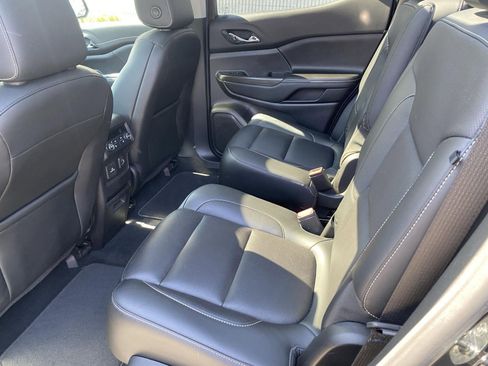 Used 2019 GMC Acadia SLT AWD/4WD image 23