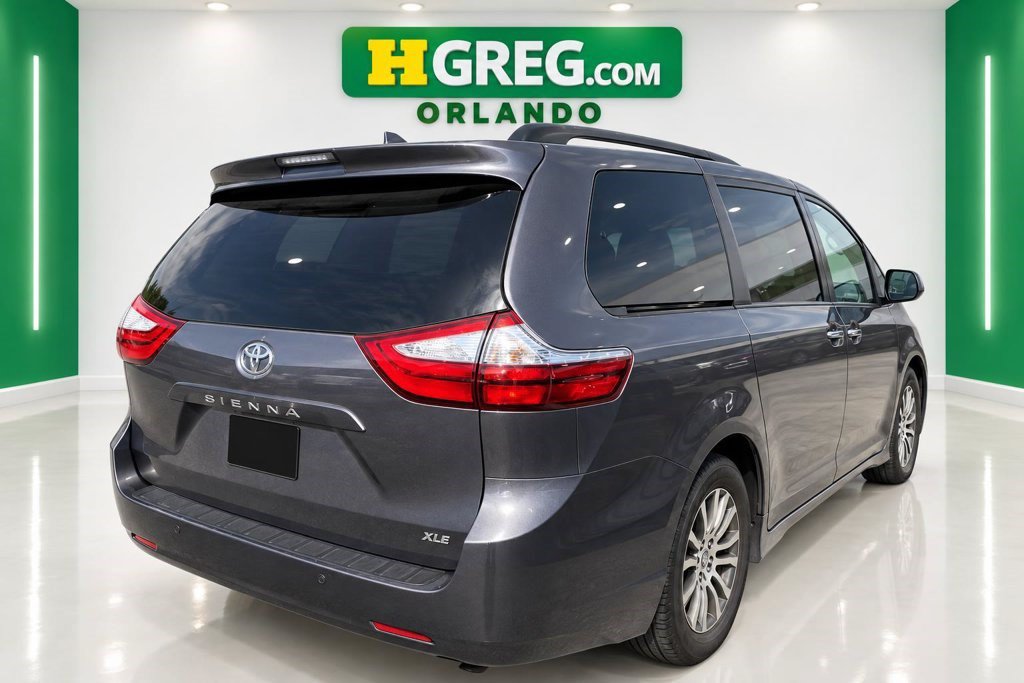 Used 2019 Toyota Sienna XLE w/ XLE Navigation Package FWD image 6