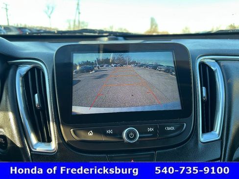 Used 2016 Chevrolet Malibu LT w/ Leather Package image 22