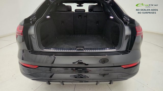 Used 2024 Audi Q8 e-tron Premium Plus w/ Premium Plus Package AWD/4WD image 29