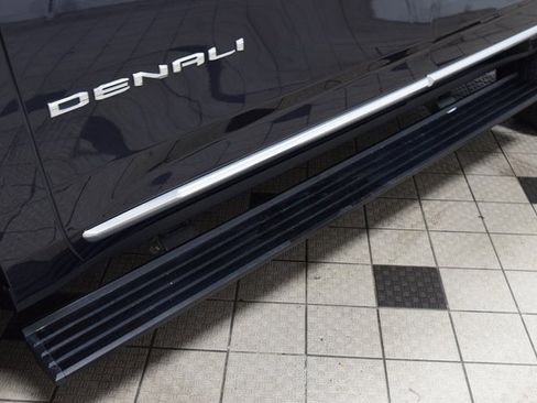 Used 2024 GMC Yukon Denali w/ LPO, Floor Liner Package image 31