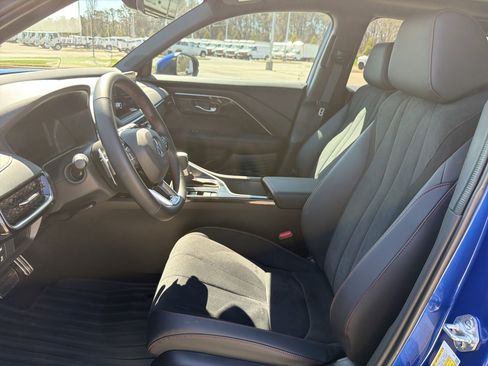 Certified 2025 Acura ADX A-Spec image 16