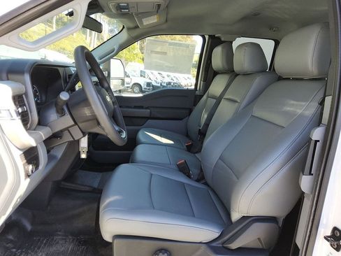 New 2025 Ford F450 XL w/ XL Chrome Package AWD/4WD image 7