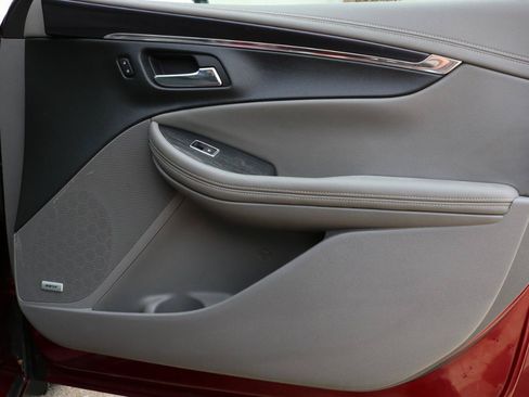 Used 2017 Chevrolet Impala Premier w/ Enhanced Convenience Package FWD image 45