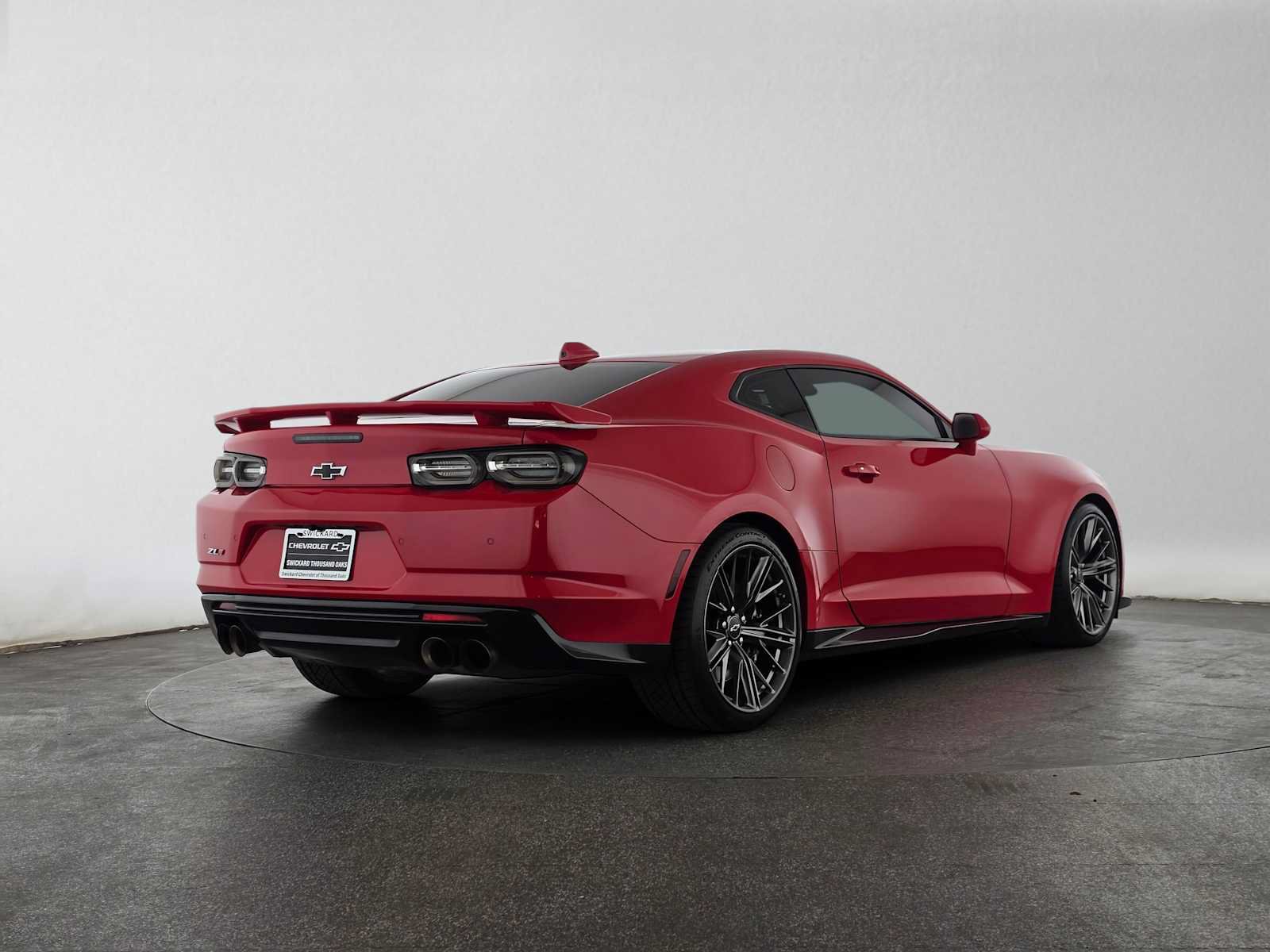 Used 2022 Chevrolet Camaro ZL1 RWD image 3