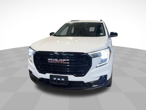 Certified 2023 GMC Terrain SLE w/ Driver Convenience Package AWD/4WD image 1