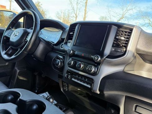 Used 2022 RAM 2500 Tradesman w/ Special Service Vehicle Group image 18