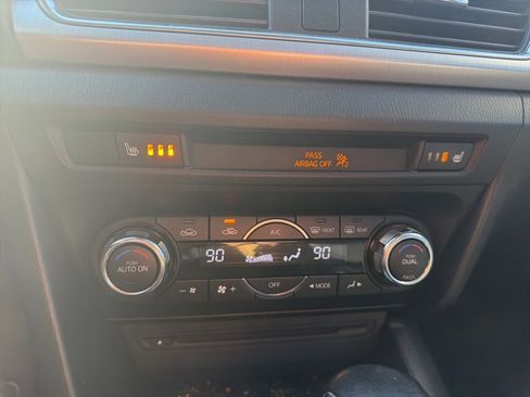 Used 2014 MAZDA MAZDA3 s Grand Touring w/ Technology Package image 19