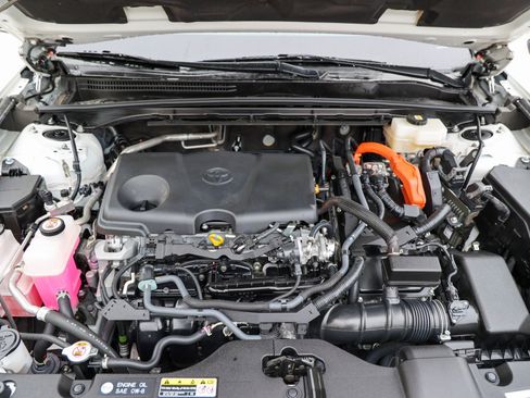 Used 2023 Toyota Crown Limited image 15