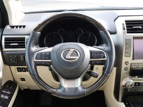 Used 2020 Lexus GX 460 Luxury image 16
