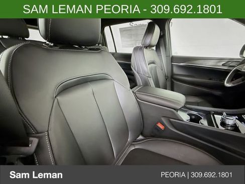 New 2025 Jeep Grand Cherokee L Limited w/ Black Appearance Package image 29