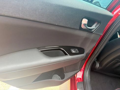 Used 2018 Kia Optima SX w/ Technology Package FWD image 16