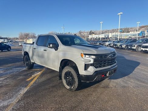 Used 2024 Chevrolet Silverado 1500 LT Trail Boss w/ LT Trail Boss Premium Package image 7