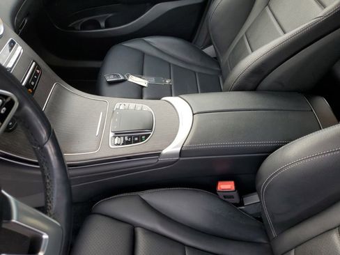 Used 2022 Mercedes-Benz GLC 300 4MATIC image 28